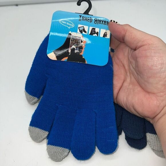 Set of Two Touch Sensitive Knit Gloves - Picture 10 of 10